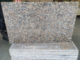 Плитка 600x300 из Западно-Султаевского гранита , фото Купить Плитка 600x300 из Западно-Султаевского гранита в Барнауле